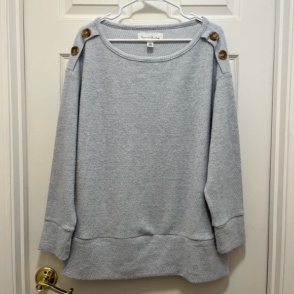 French Laundry buttoned shoulder Sweater in light blue Size Large - Picture 1 of 5